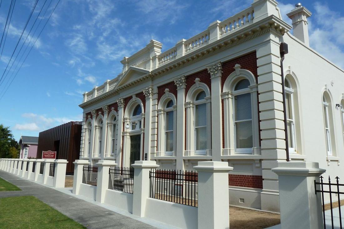 Carnegie Library Thames - image 1