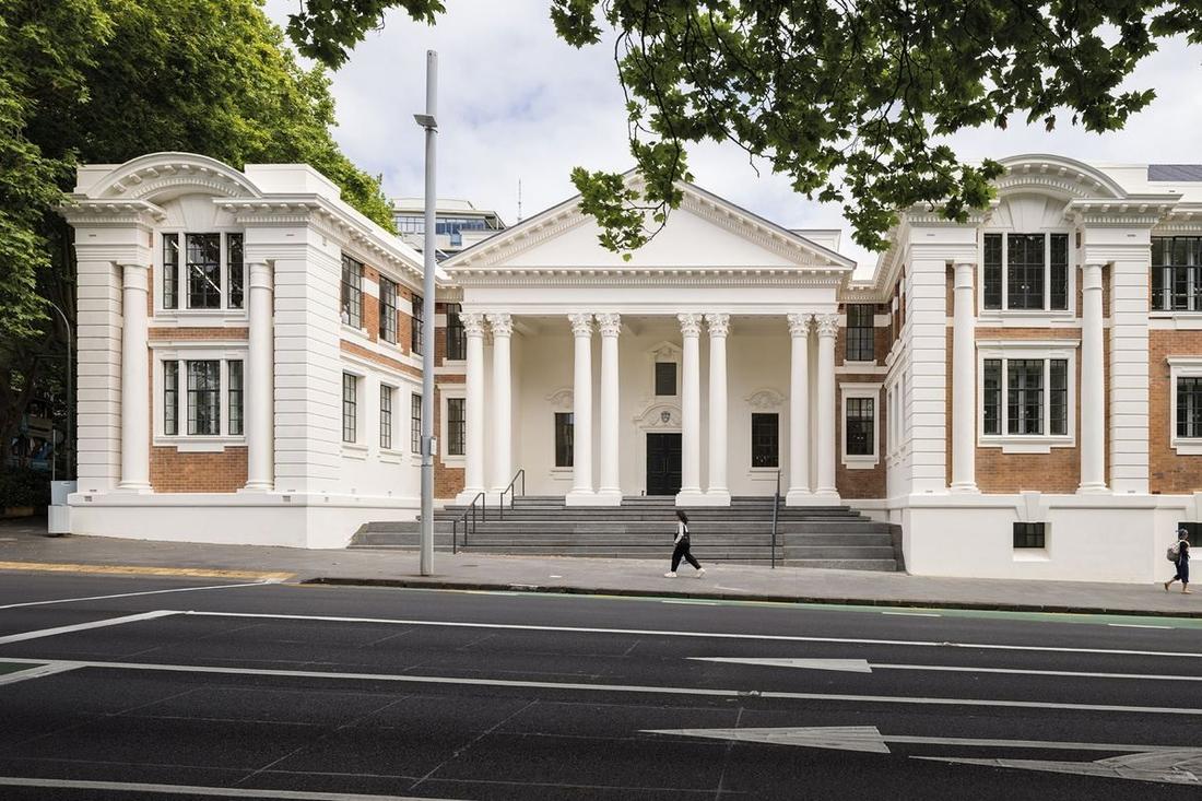 Accumen® Mouldings - heritage facade with columns and cornices